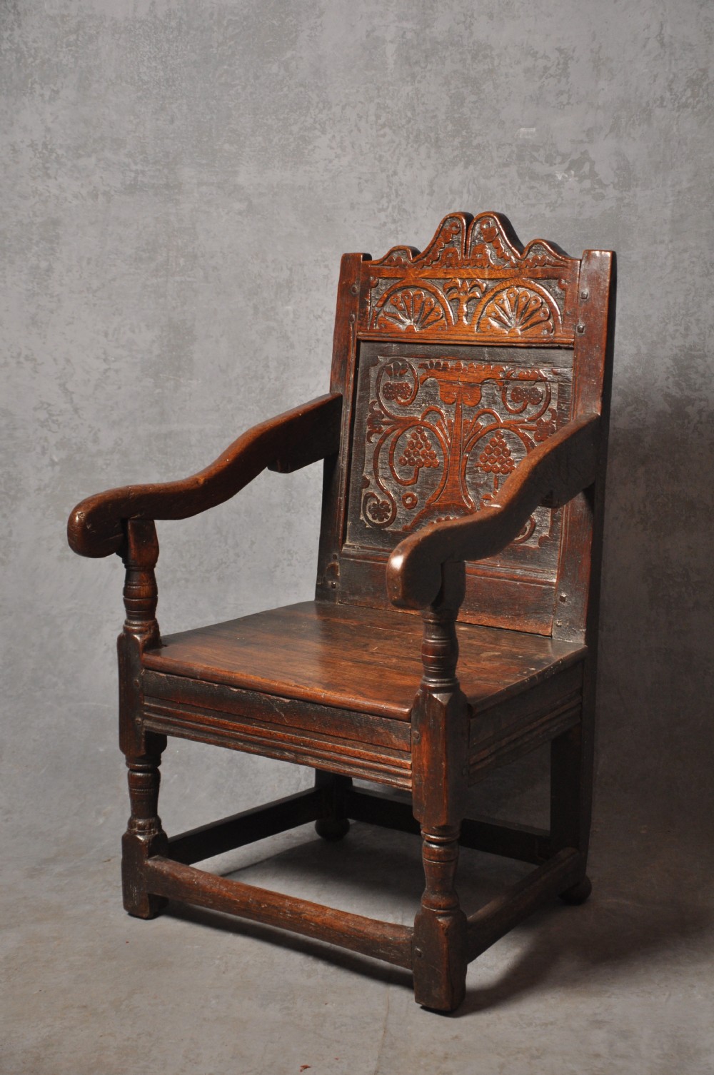 Oak wainscot chair View III