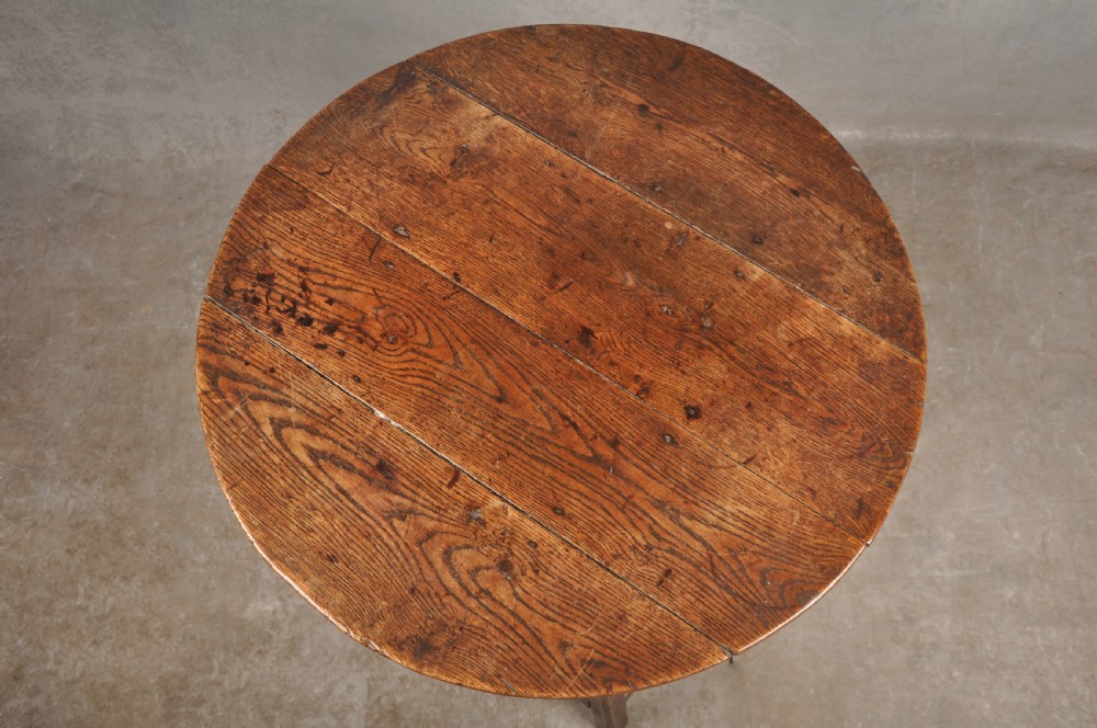 Rare 18th Century Circular Oak Table View II