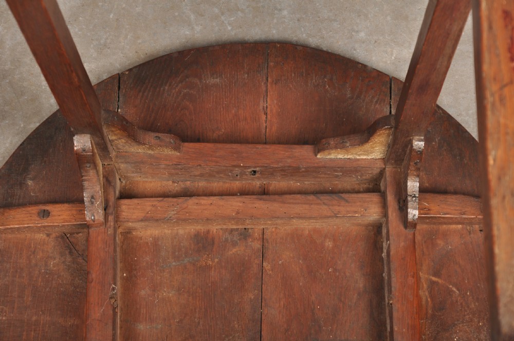 Rare 18th Century Circular Oak Table View VI
