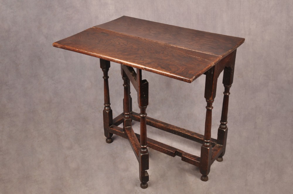 Rare 17th Century Gateleg Side Table