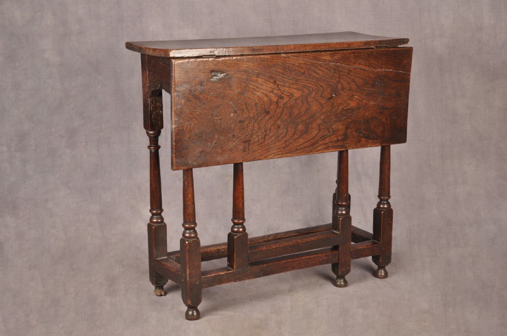 Rare 17th Century Gateleg Side Table View IV