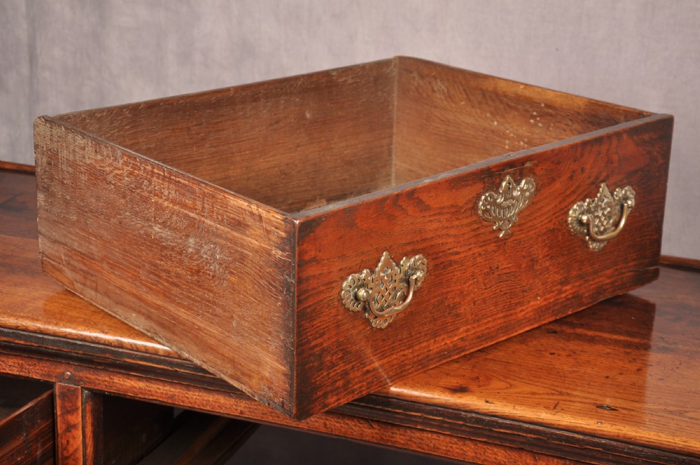 Early 18th Century Oak Dresser Base View VIII