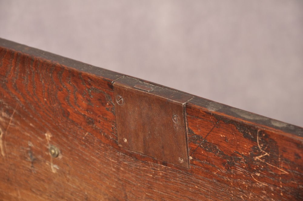 Early 18th Century Oak Dresser Base View IX