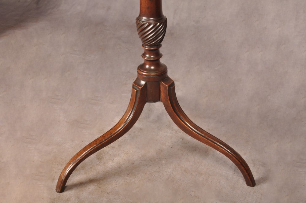 Late 18th Century Mahogany Tripod Table View V