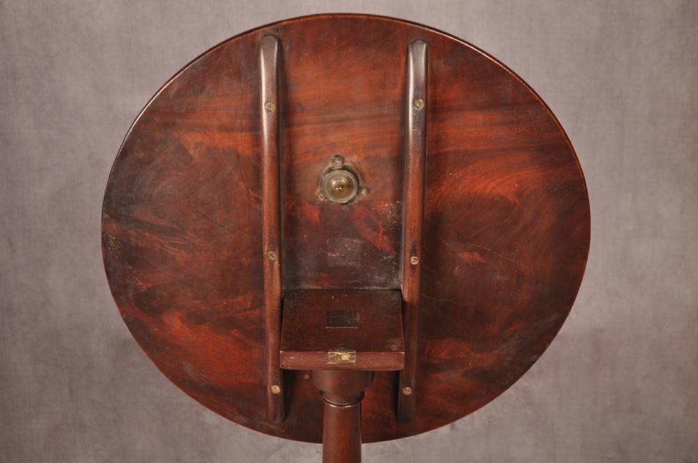 Late 18th Century Mahogany Tripod Table View VII