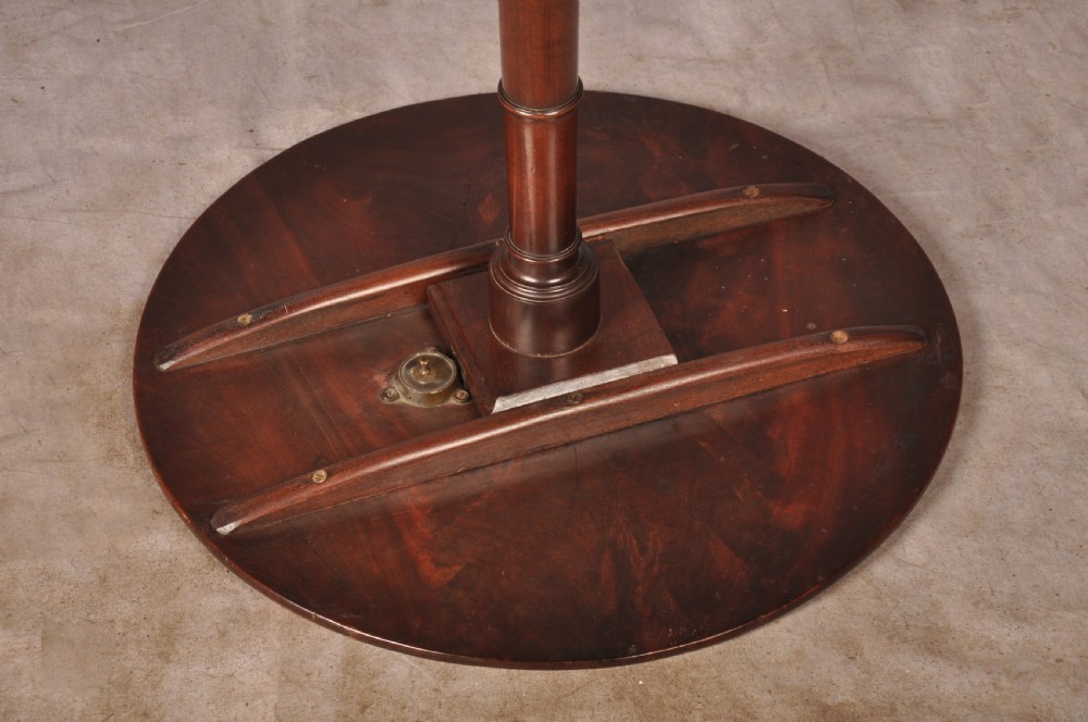 Late 18th Century Mahogany Tripod Table View IX