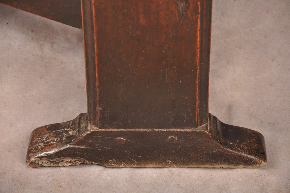 Rare Mid 17th Century Elm Gateleg Table Of Small Proportions View VII