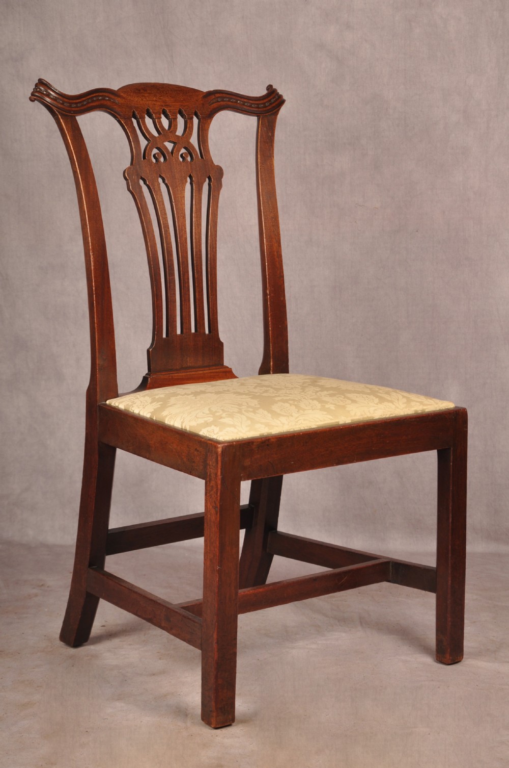 Fine Set Of Six Late 18th Century Chippendale chairs View III