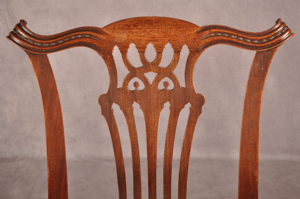 Fine Set Of Six Late 18th Century Chippendale chairs View VI