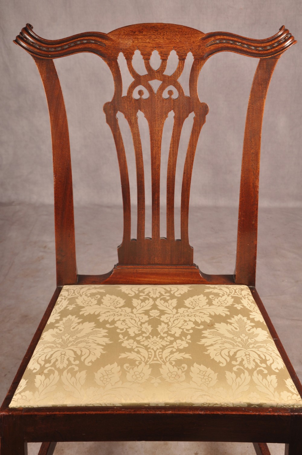 Fine Set Of Six Late 18th Century Chippendale chairs View VII