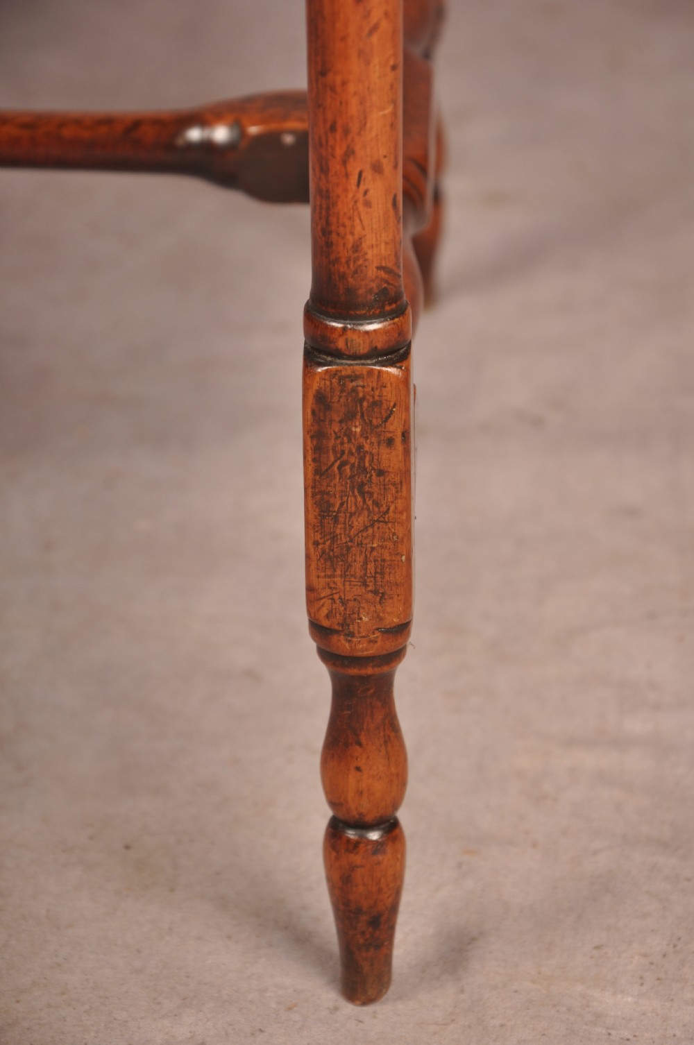 Fine 18th Century Mahogany Spider Table View VII