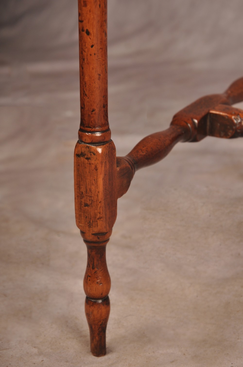 Fine 18th Century Mahogany Spider Table View IX