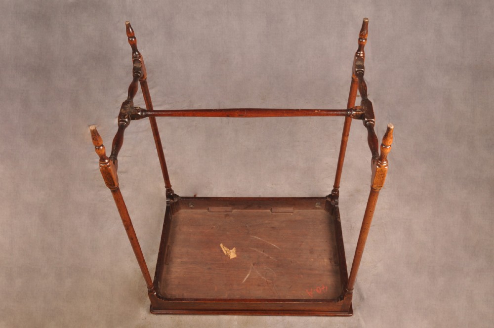 Fine 18th Century Mahogany Spider Table View XII