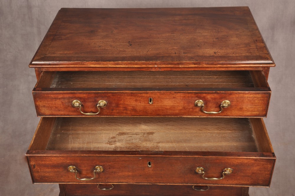 Small 18th Century Mahogany Chest Of Drawers View VIII