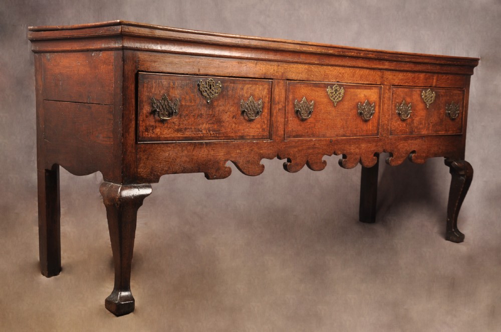 Early 18th Century Oak Dresser Base View III