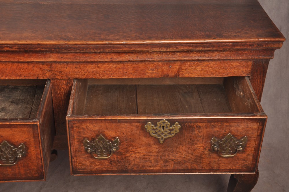 Early 18th Century Oak Dresser Base View VII