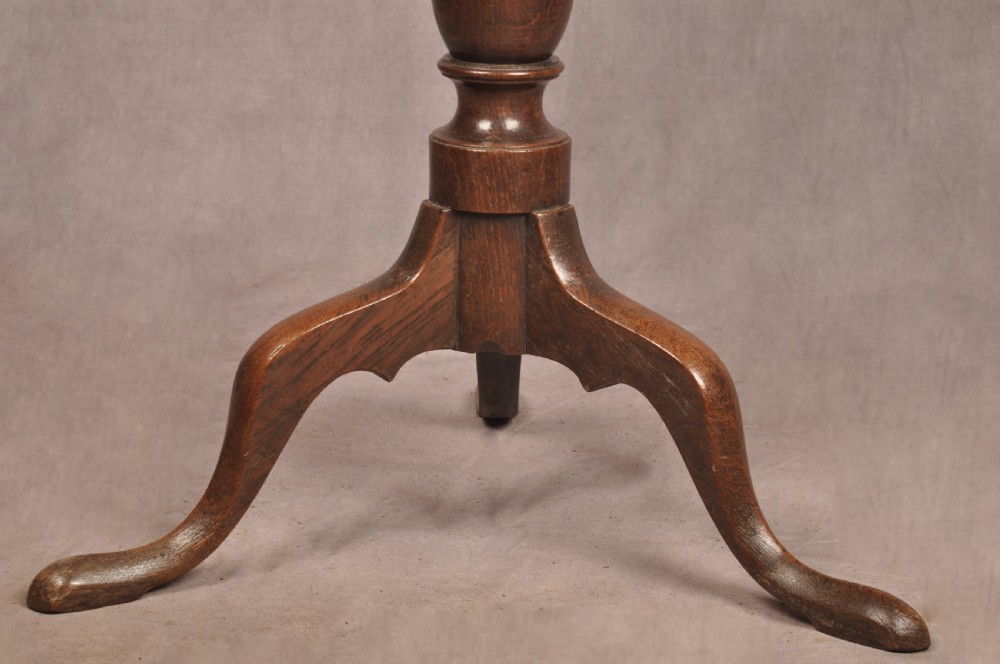 Mid 18th Century Oak Tripod Table View III
