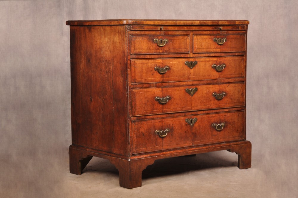 Small Early 18th Century Walnut Chest Of Drawers View II