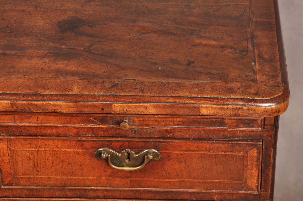 Small Early 18th Century Walnut Chest Of Drawers View VII