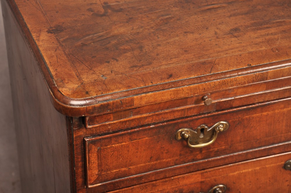 Small Early 18th Century Walnut Chest Of Drawers View VIII
