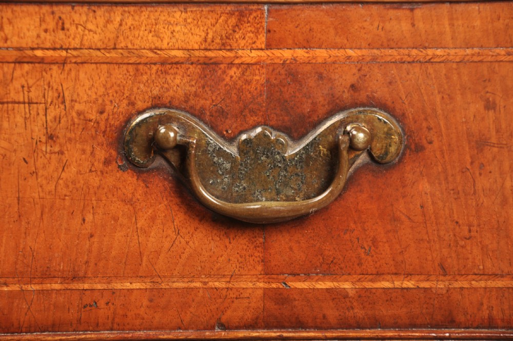 Small Early 18th Century Walnut Chest Of Drawers View IX