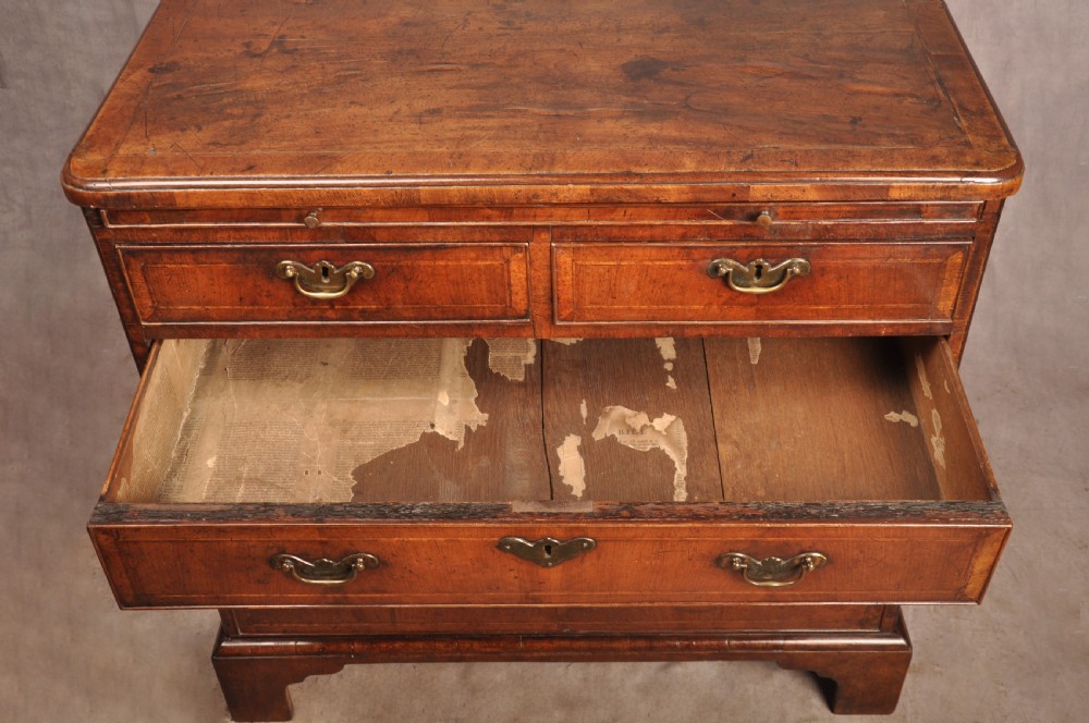 Small Early 18th Century Walnut Chest Of Drawers View XVI