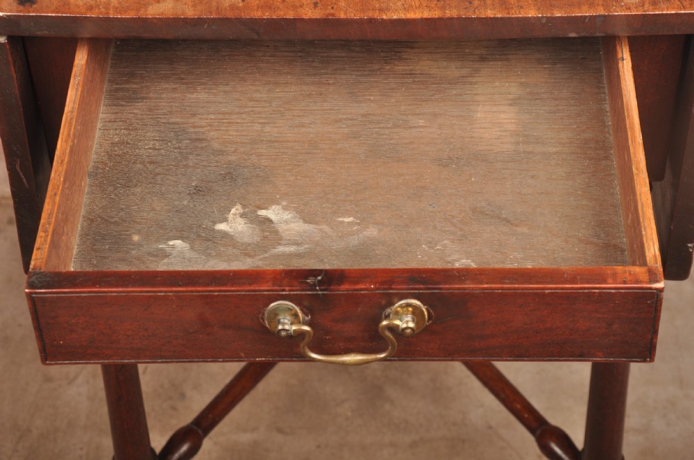 Beautiful Small 18th Century Mahogany Pembroke Table View X