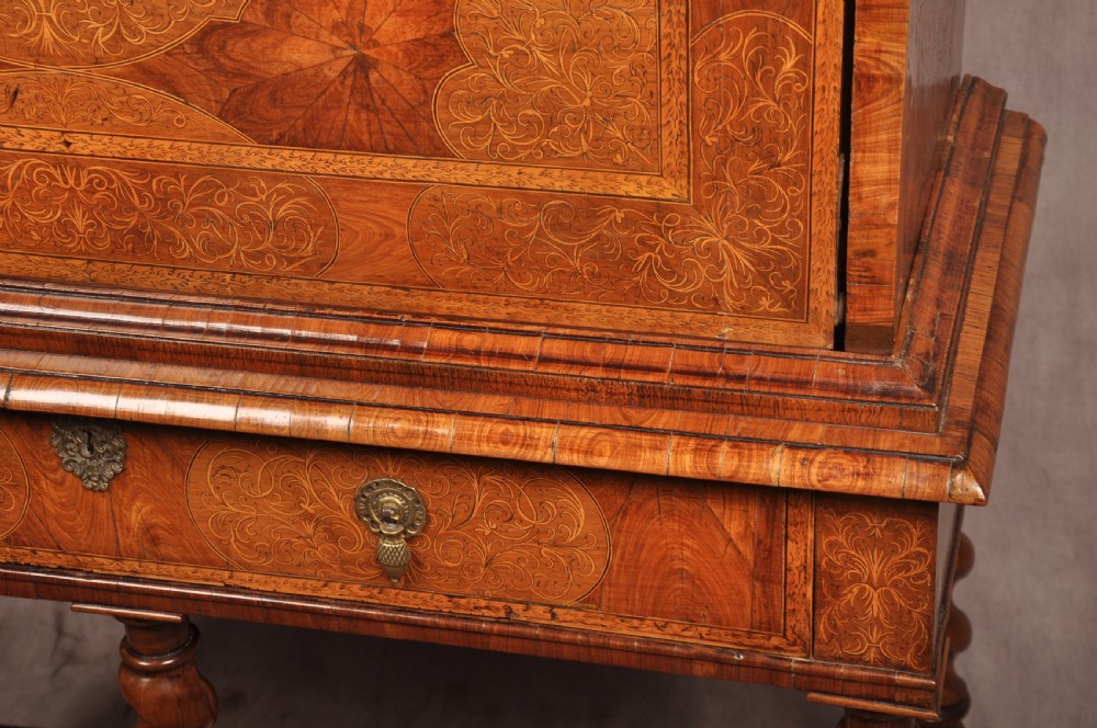 Important 17th Century Arabesque/Seaweed Marquetry Escritoire On Stand  View IX