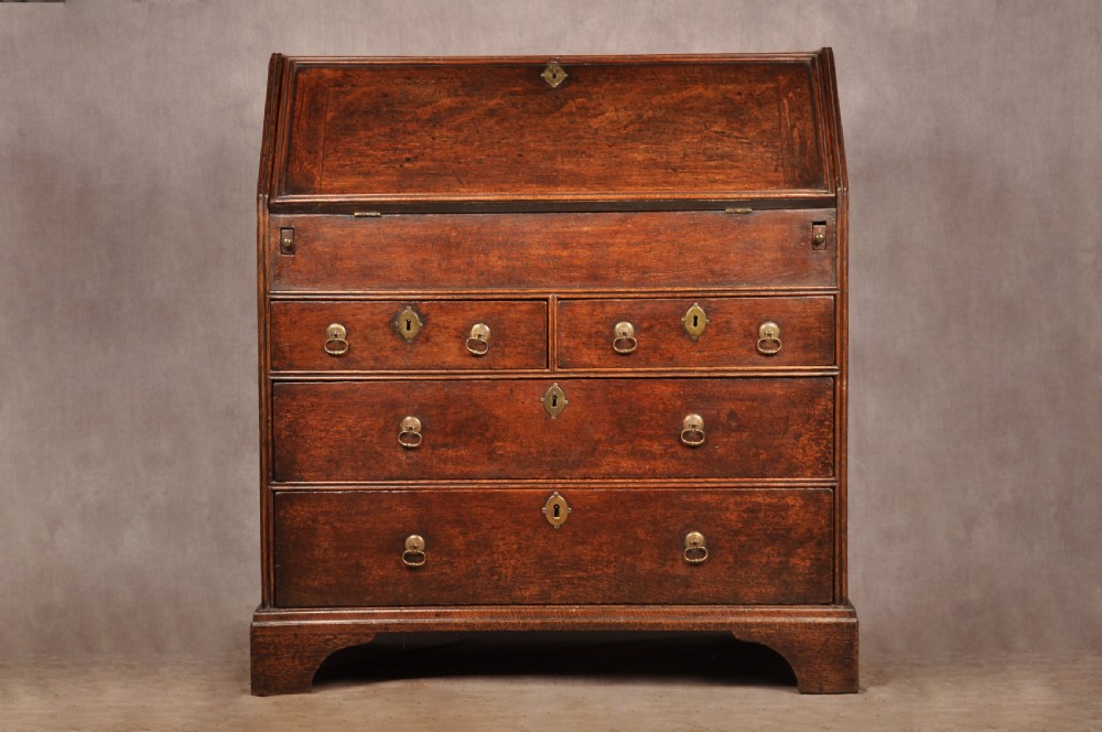 Queen Anne Oak Bureau
