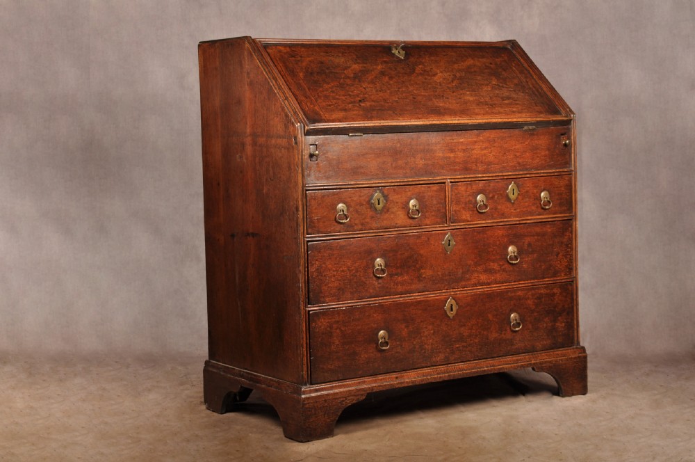 Queen Anne Oak Bureau View IX