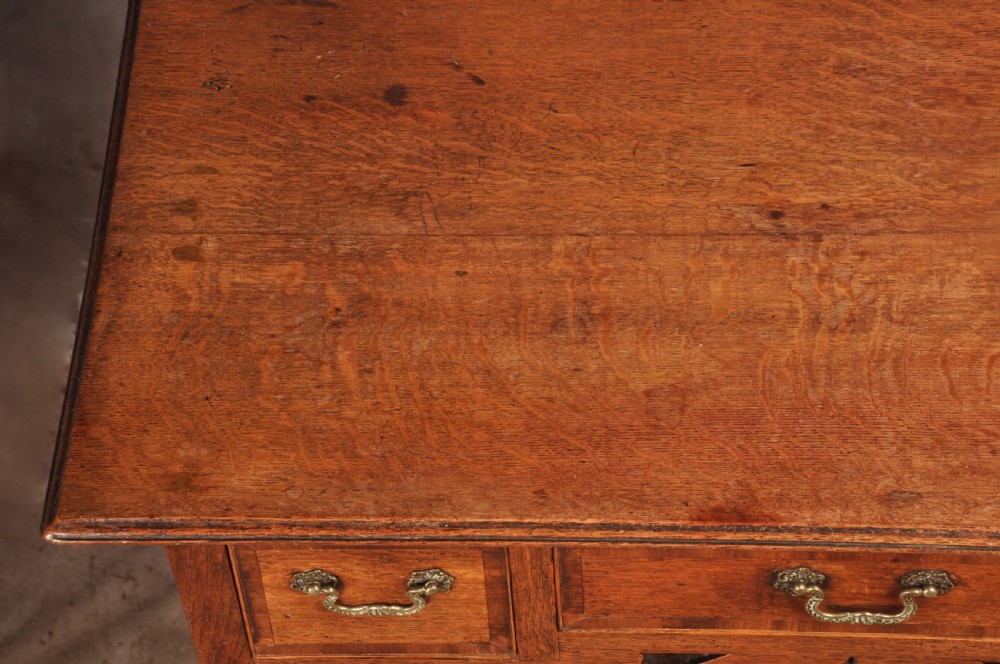 Fine Mid 18th Century Oak Lowboy / Side Table View VIII