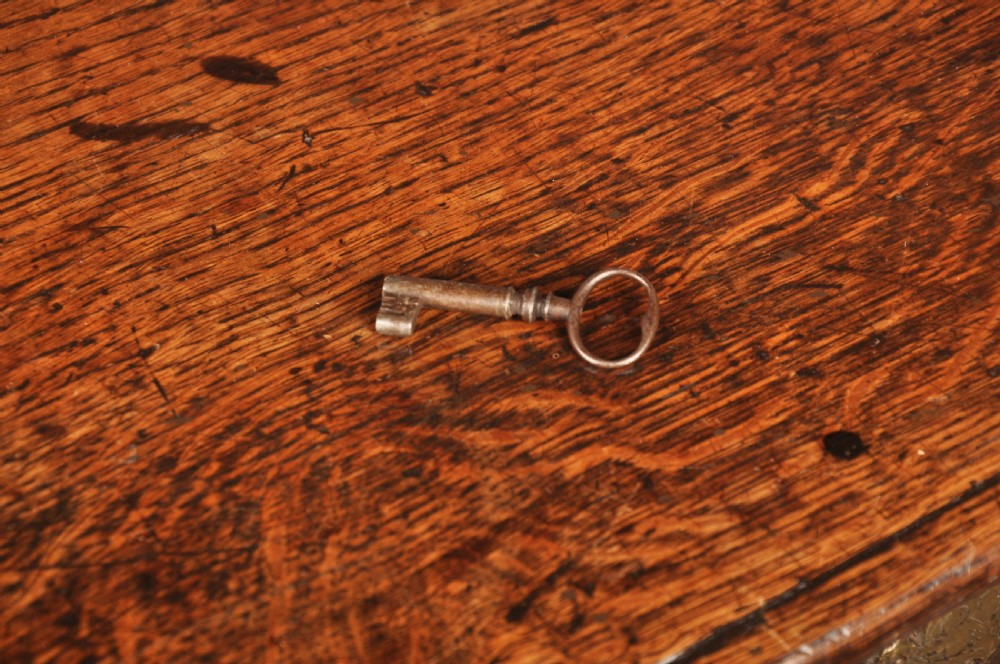 Small 17th Century Oak Side Table View VII