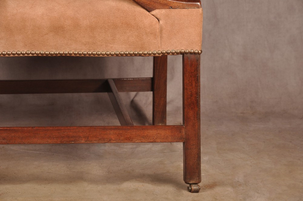 Fine 18th Century Mahogany Gainsborough Library Armchair  View IX