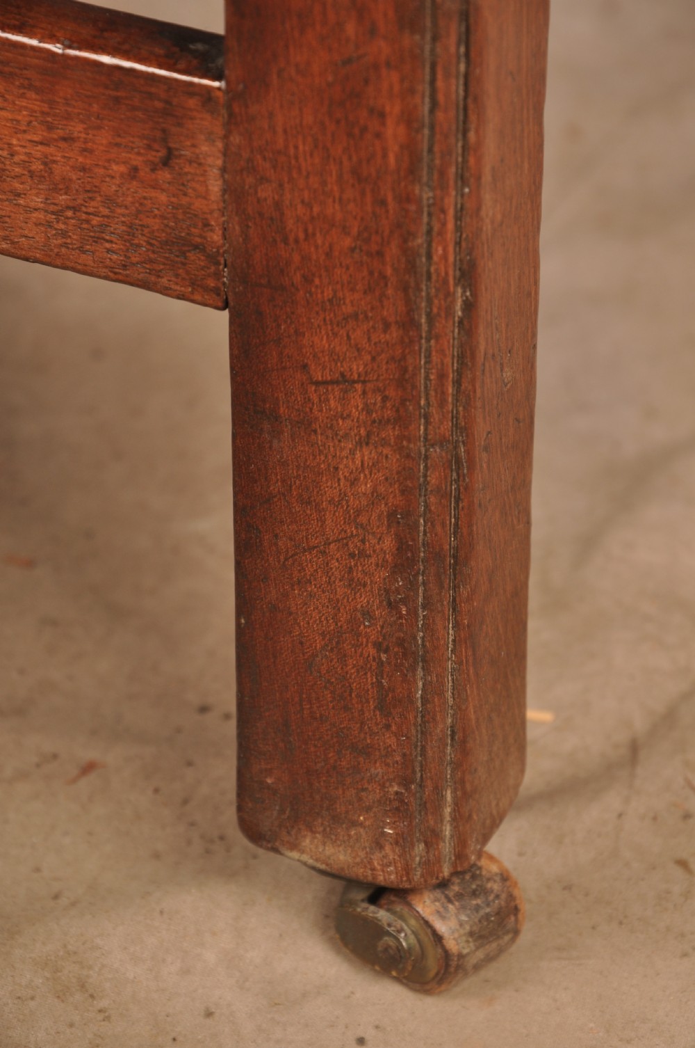 Fine 18th Century Mahogany Gainsborough Library Armchair  View XI