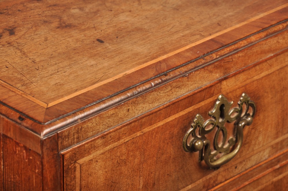 Mid 18th Century Walnut Chest Of drawers View XIII