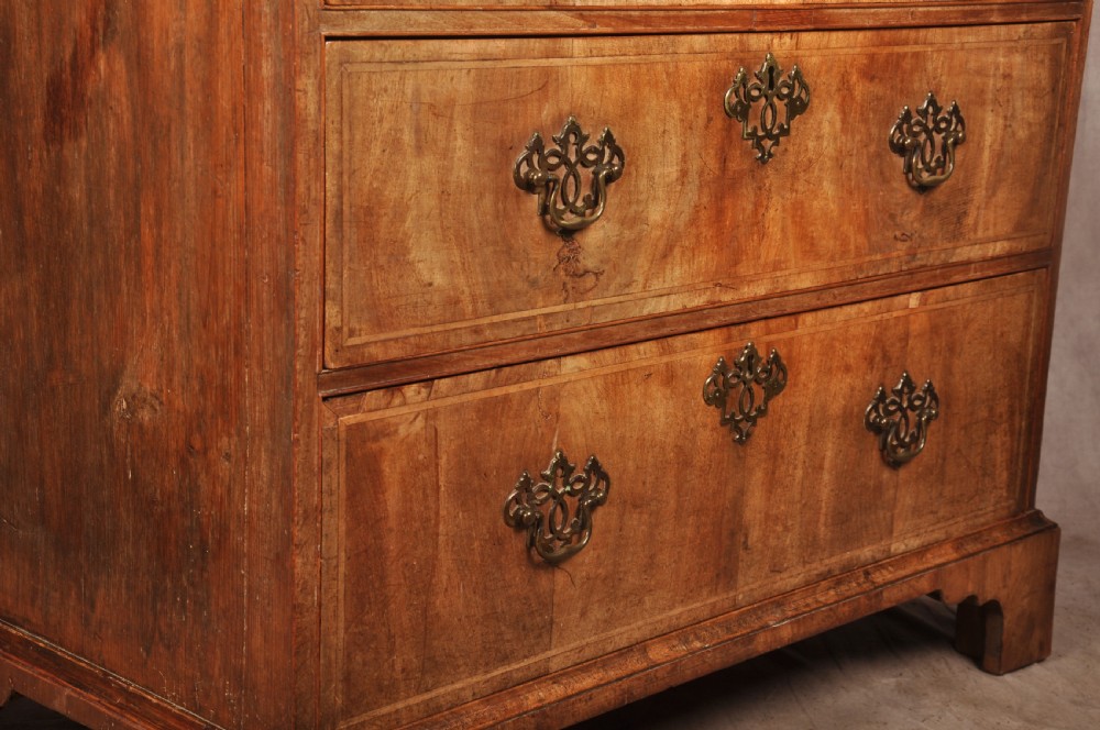 Mid 18th Century Walnut Chest Of drawers View XVII