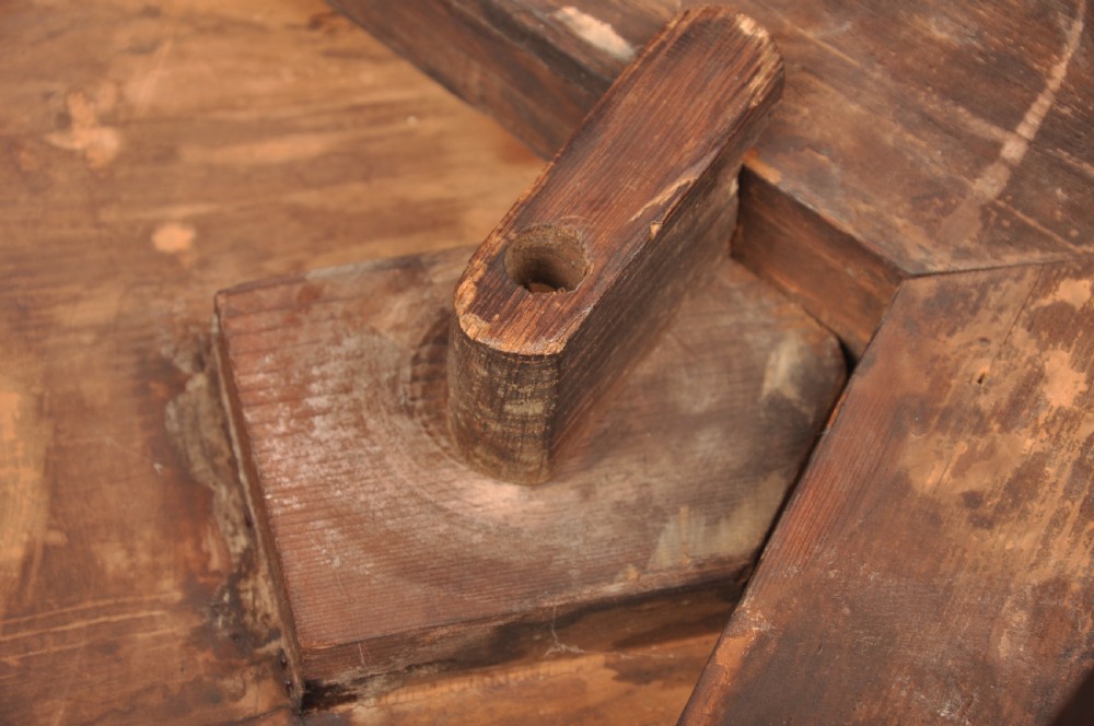 Superb 18th Century Mahogany Wine cooler View XII