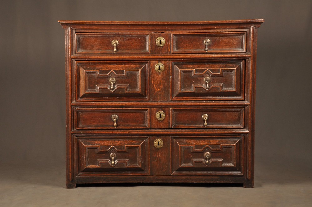 Wonderful 17th Century Oak Chest Of Drawers