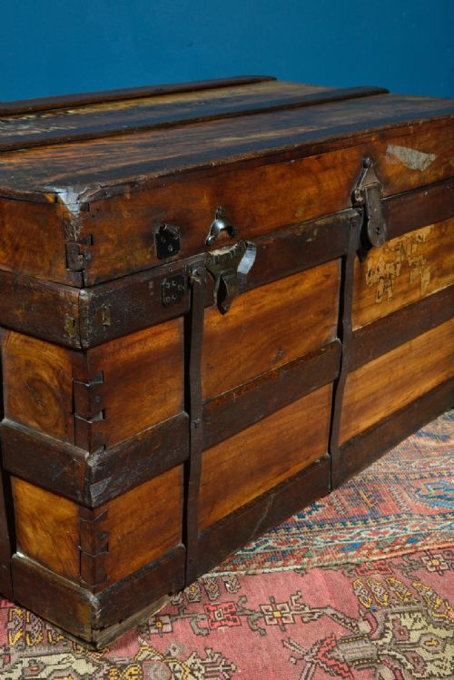 VICTORIAN CAMPHOR WOOD CHEST C1870 - ADDITIONAL PHOTO 5