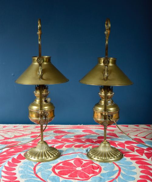 PAIR OF ADJUSTABLE RISE AND FALL BRASS OIL LAMPS WIRED FOR ELECTRICITY 19TH C - ADDITIONAL PHOTO 8