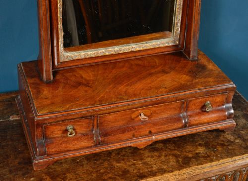 GEORGIAN FLAME MAHOGANY TOILET MIRROR - ADDITIONAL PHOTO 2