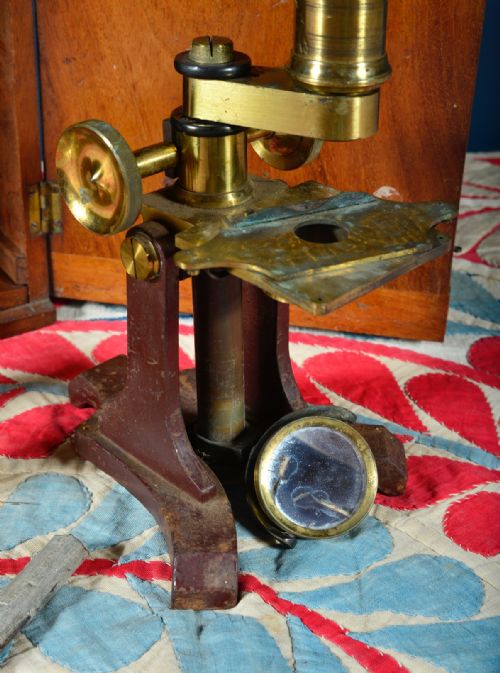 BRASS MICROSCOPE BY S B SOLOMONS 39 ALBERMARLE STREET LONDON C1870 - ADDITIONAL PHOTO 1