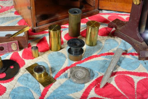 BRASS MICROSCOPE BY S B SOLOMONS 39 ALBERMARLE STREET LONDON C1870 - ADDITIONAL PHOTO 2