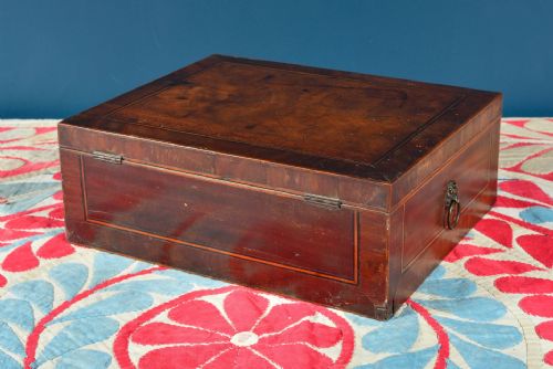 GEORGE III INLAID MAHOGANY BOX WITH DIVIDER C1800 - ADDITIONAL PHOTO 2