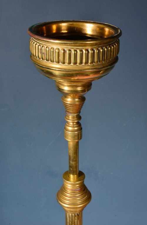 VICTORIAN BRASS STANDARD LAMP OR PLANT STAND BY HINKS C1870 - ADDITIONAL PHOTO 4