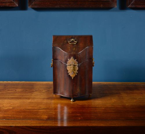 GEORGE II MAHOGANY SERPENTINE KNIFE BOX DESK COMPANION C1750 - ADDITIONAL PHOTO 2