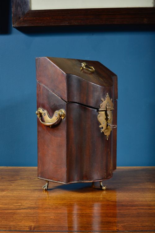 GEORGE II MAHOGANY SERPENTINE KNIFE BOX DESK COMPANION C1750 - ADDITIONAL PHOTO 9