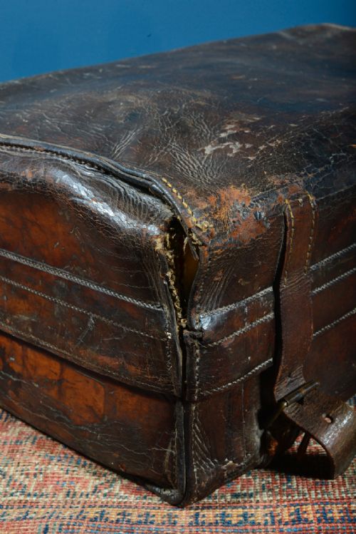 WILLIAM CUTBUSH OF BARNET'S LEATHER TRAVEL TRUNK C1850 - ADDITIONAL PHOTO 2
