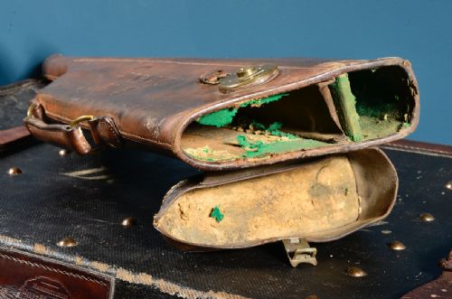 FG WORKSOP'S LEATHER 'LEG O' MUTTON' SHOTGUN CASE C1870 - ADDITIONAL PHOTO 4