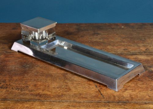 ART DECO ENGINE TURNED SILVER PEN AND INK STAND BY GOLDSMITHS SILVERSMITHS CO LONDON 1936 - ADDITIONAL PHOTO 1